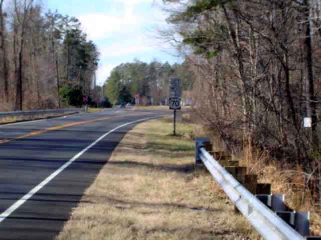 Bus US 70 - Hillsborough - East
